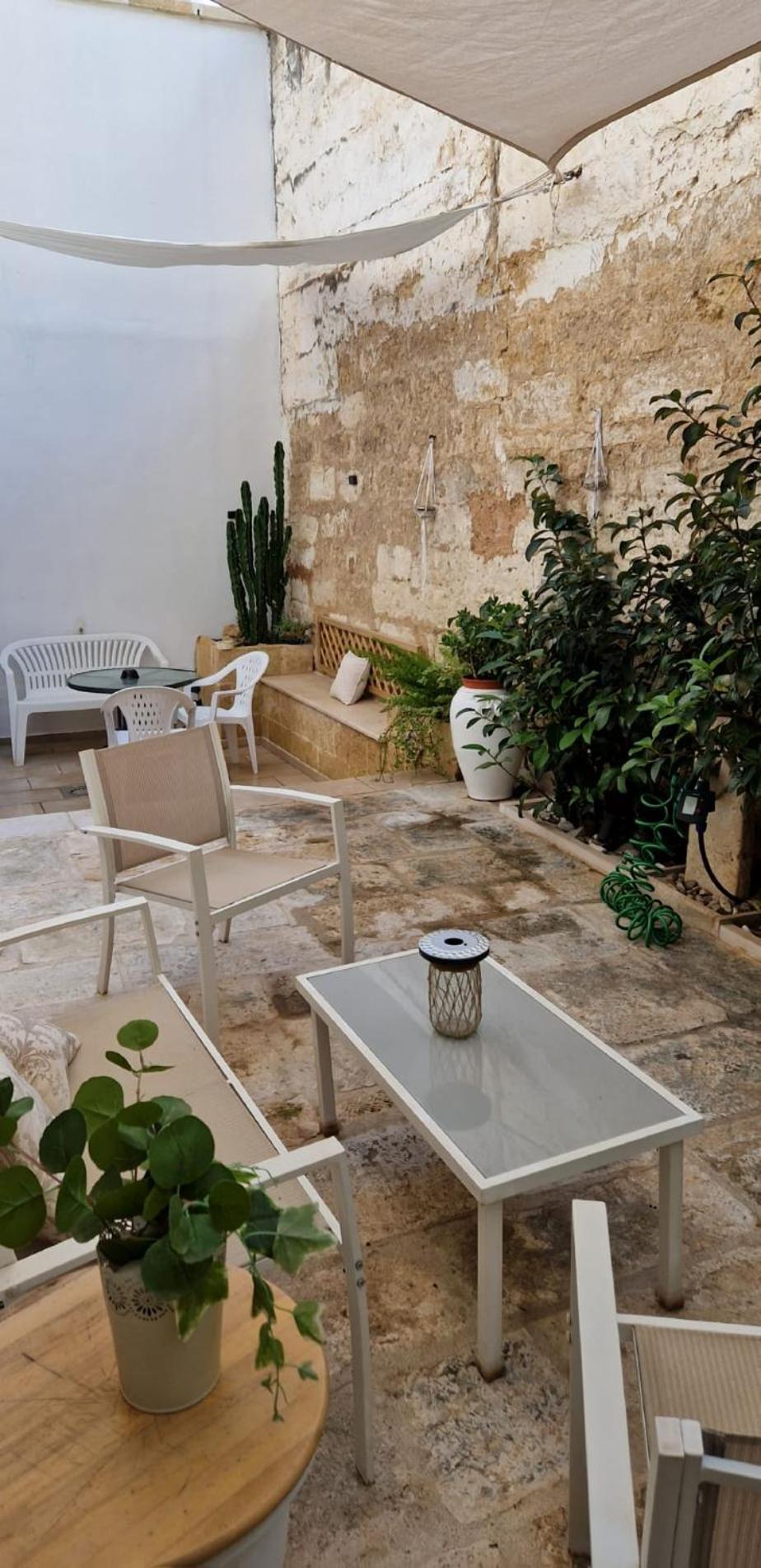 Xenia Boutique Apartment Trepuzzi Exterior photo